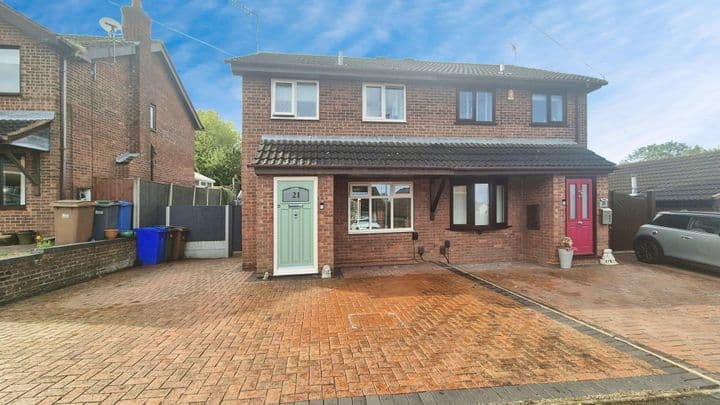 3 bedrooms house for sale in Stoke-On-Trent, United Kingdom - Image 2