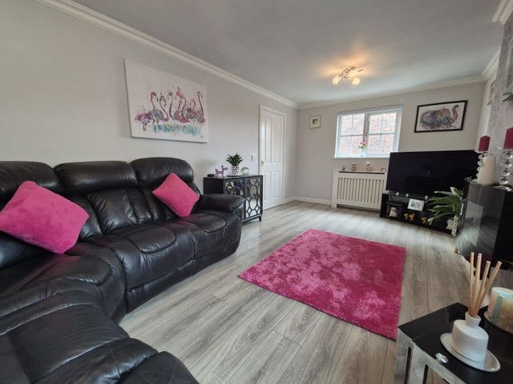 3 bedrooms house for sale in Cradley Heath, United Kingdom - Image 2