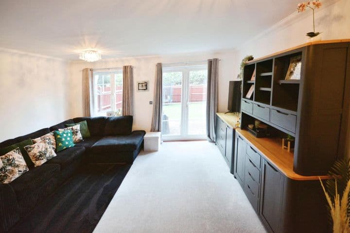 3 bedrooms house for sale in Stevenage, United Kingdom - Image 6