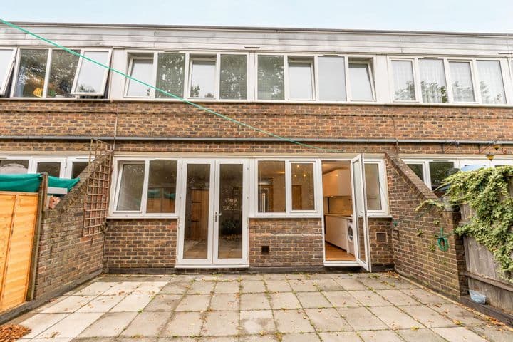 3 bedrooms house for sale in London, United Kingdom - Image 5