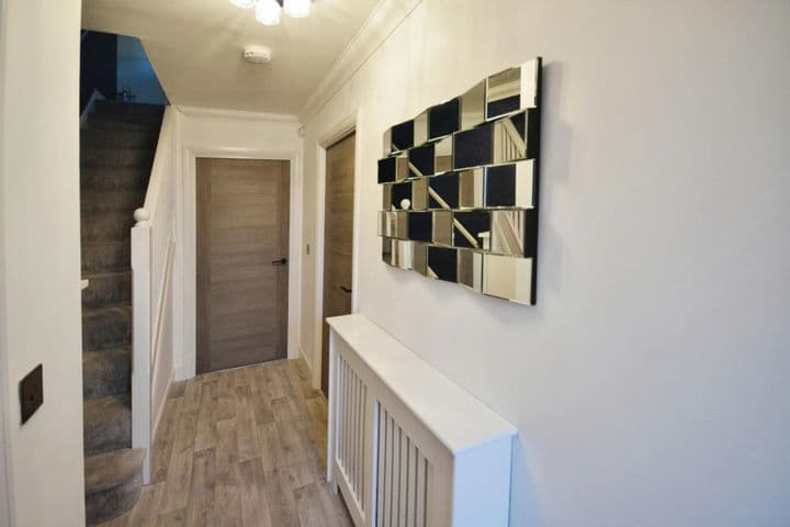 3 bedrooms house for sale in Stevenage, United Kingdom - Image 10