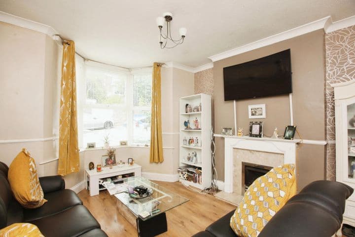 3 bedrooms house for sale in Torquay, United Kingdom - Image 2