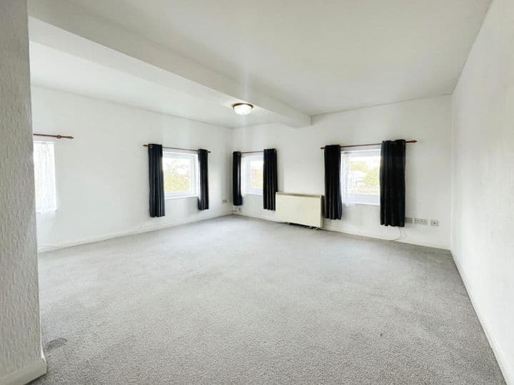 2 bedrooms apartment for sale in Lincoln, United Kingdom - Image 4