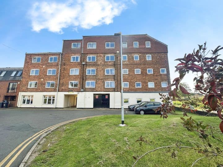 2 bedrooms apartment for sale in Lincoln, United Kingdom - Image 2