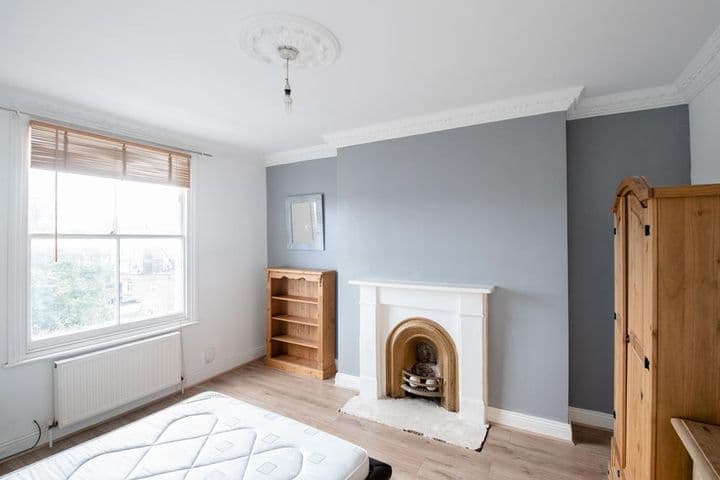 3 bedrooms apartment for sale in London, United Kingdom