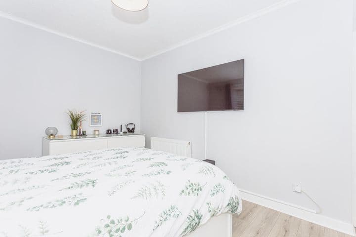 2 bedrooms apartment for sale in Dumfries and Galloway, United Kingdom - Image 12