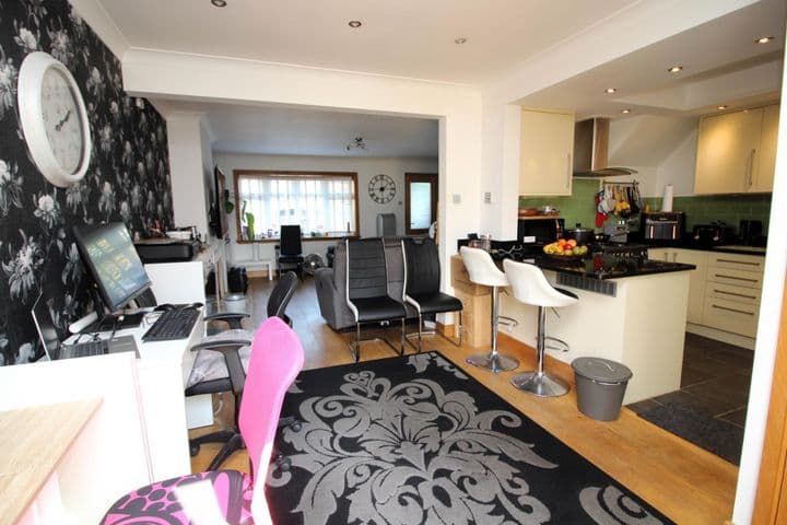 4 bedrooms house for sale in Grays, United Kingdom - Image 3