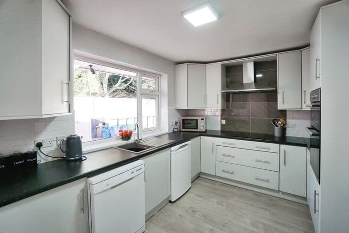 4 bedrooms house for sale in Telford, United Kingdom - Image 3