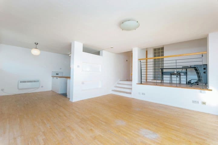 2 bedrooms apartment for sale in Glasgow, United Kingdom - Image 7