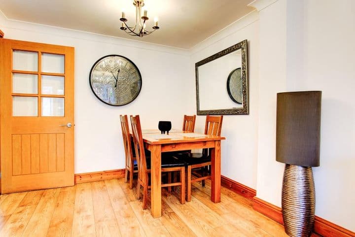 3 bedrooms house for sale in Neath Port Talbot, United Kingdom - Image 12