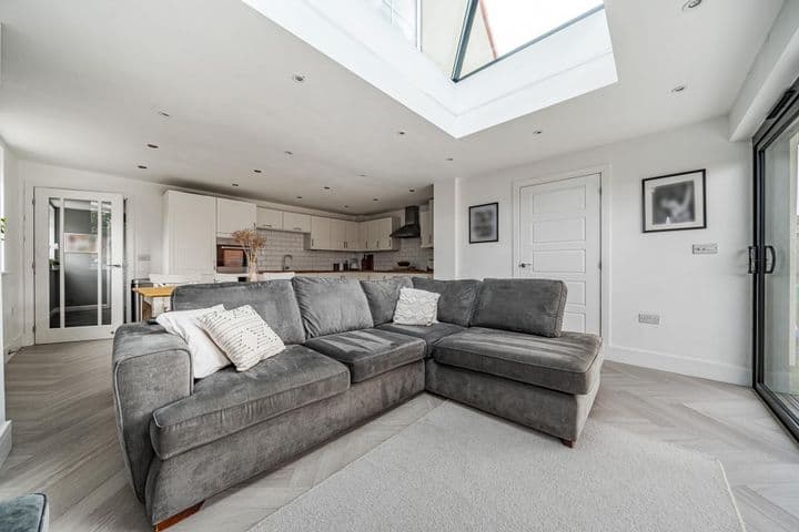 3 bedrooms house for sale in Cotgrave, United Kingdom - Image 7