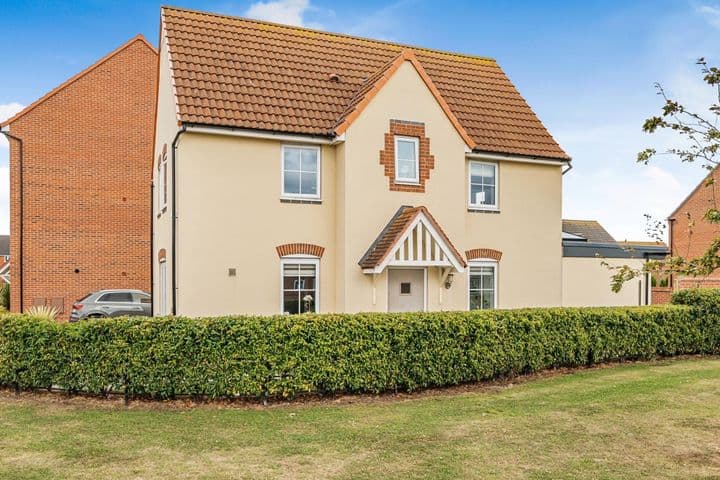 3 bedrooms house for sale in Cotgrave, United Kingdom - Image 2