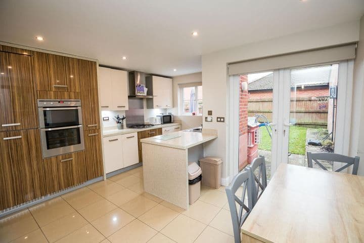 4 bedrooms house for sale in Wirral, United Kingdom - Image 3