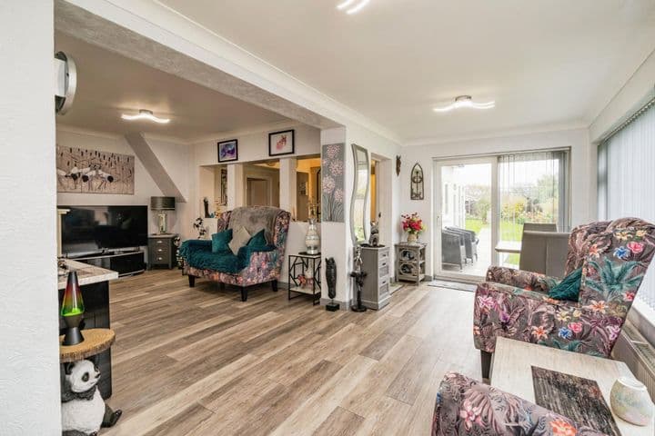 3 bedrooms house for sale in Lowestoft, United Kingdom - Image 4