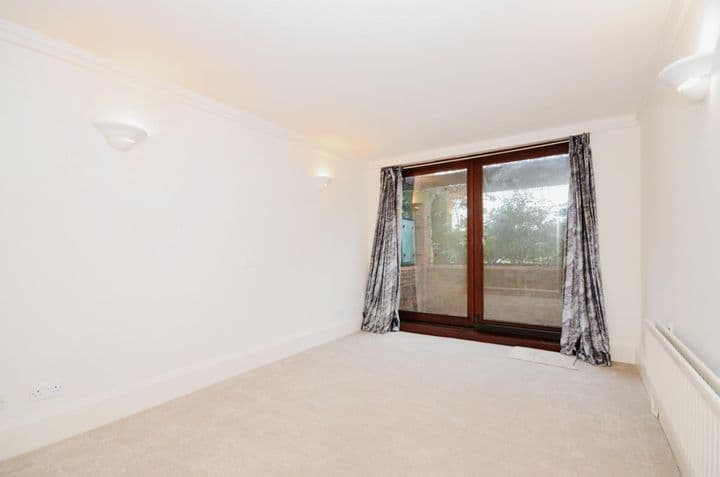 2 bedrooms apartment for sale in Harrow, United Kingdom - Image 5