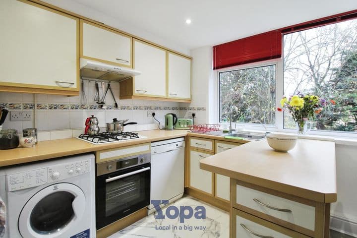 2 bedrooms apartment for sale in Cambridge, United Kingdom - Image 6