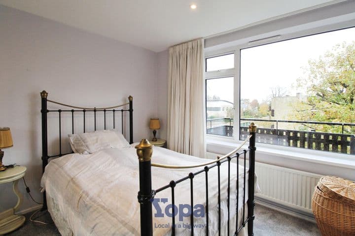 2 bedrooms apartment for sale in Cambridge, United Kingdom - Image 11