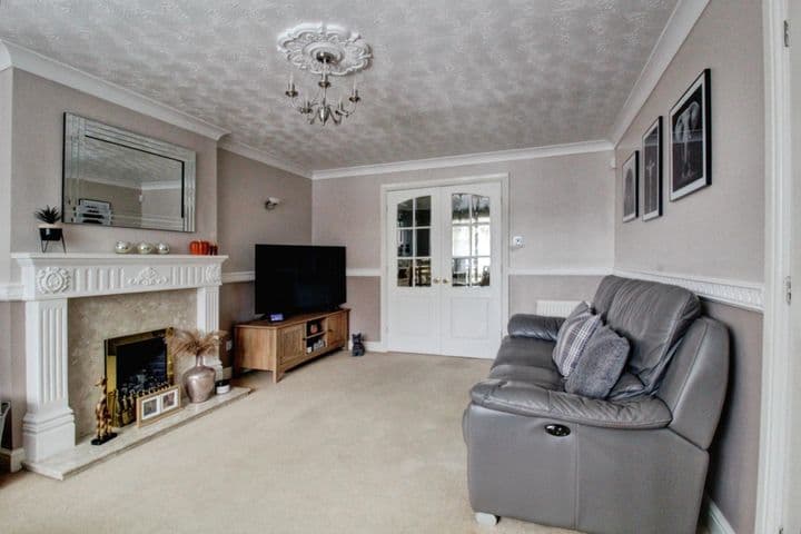 4 bedrooms house for sale in Rotherham, United Kingdom - Image 5