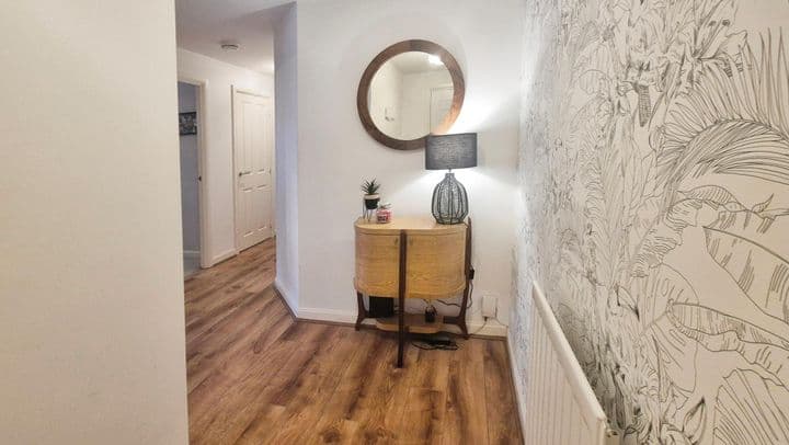 2 bedrooms apartment for sale in Stafford, United Kingdom - Image 6