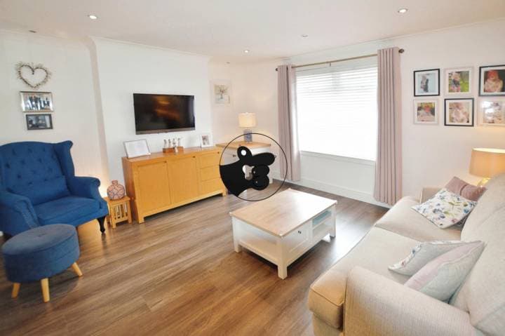 2 bedrooms apartment for sale in Hamilton, United Kingdom - Image 3