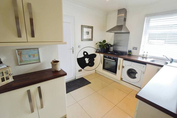 2 bedrooms apartment for sale in Hamilton, United Kingdom - Image 5