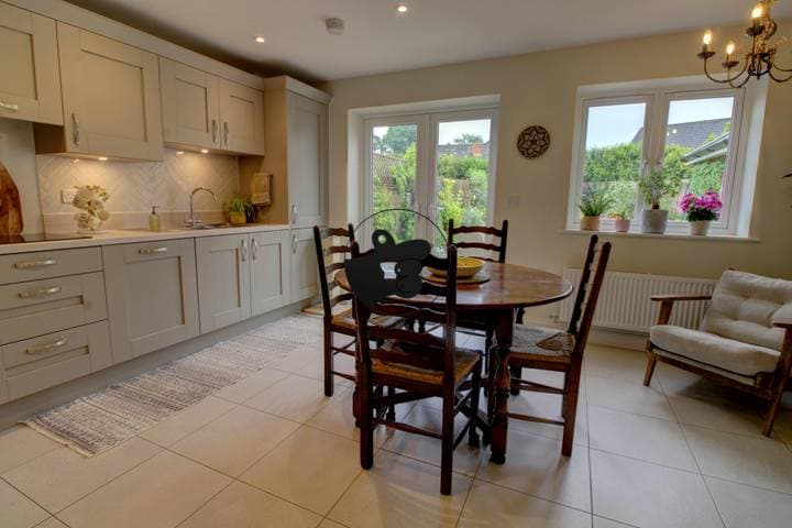 3 bedrooms house for sale in Thatcham, United Kingdom - Image 5