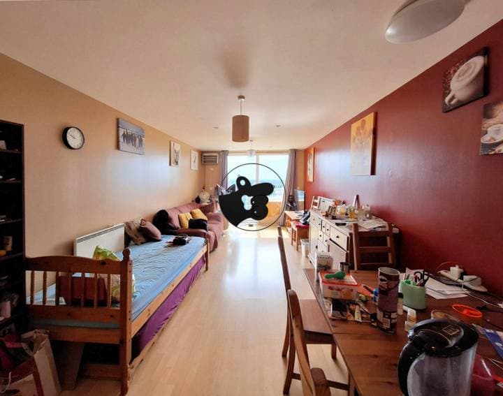 2 bedrooms apartment for sale in Feltham, United Kingdom - Image 5