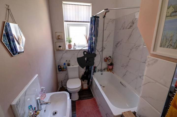 2 bedrooms house for sale in Oldham, United Kingdom - Image 10