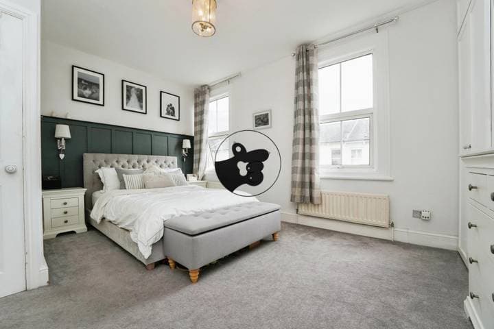 4 bedrooms house for sale in Cheltenham, United Kingdom - Image 9