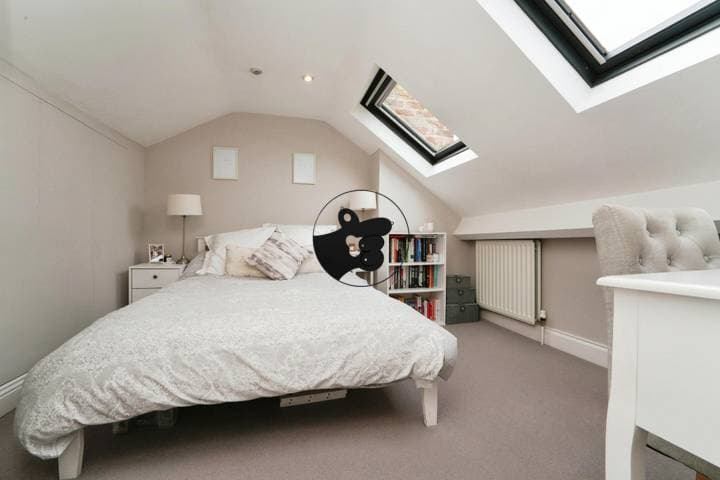 4 bedrooms house for sale in Cheltenham, United Kingdom - Image 11