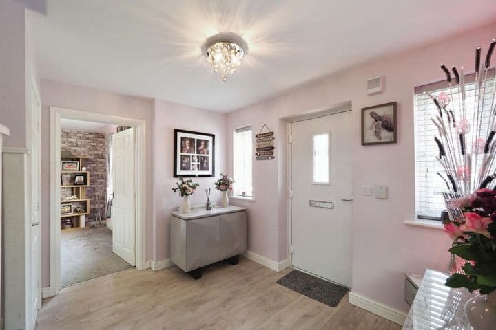 4 bedrooms house for sale in Sutton-In-Ashfield, United Kingdom - Image 6