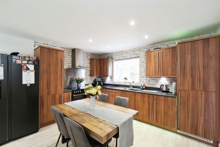 4 bedrooms house for sale in Sutton-In-Ashfield, United Kingdom - Image 5