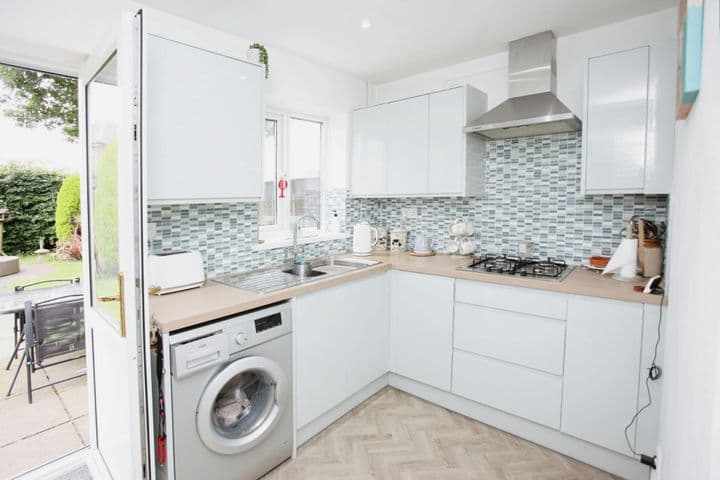 2 bedrooms house for sale in Pontypridd, United Kingdom - Image 2