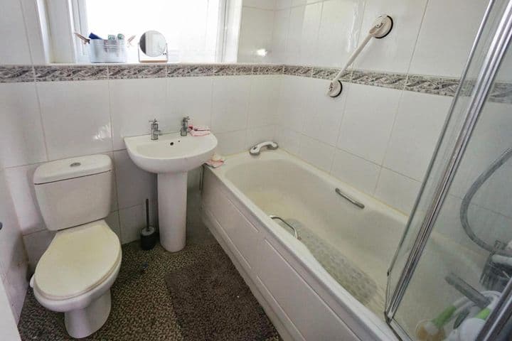 2 bedrooms house for sale in Willenhall, United Kingdom - Image 3