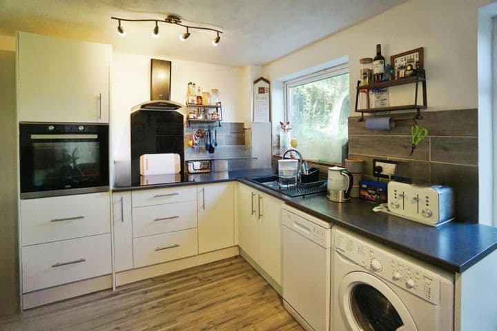 2 bedrooms house for sale in Willenhall, United Kingdom - Image 2