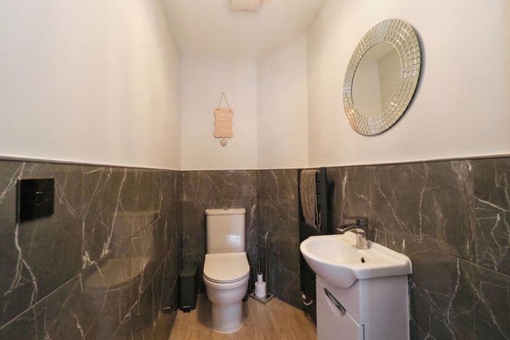 4 bedrooms house for sale in Sutton-In-Ashfield, United Kingdom - Image 7