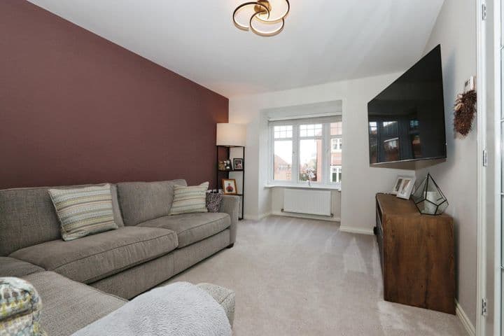 4 bedrooms house for sale in Wakefield, United Kingdom - Image 3