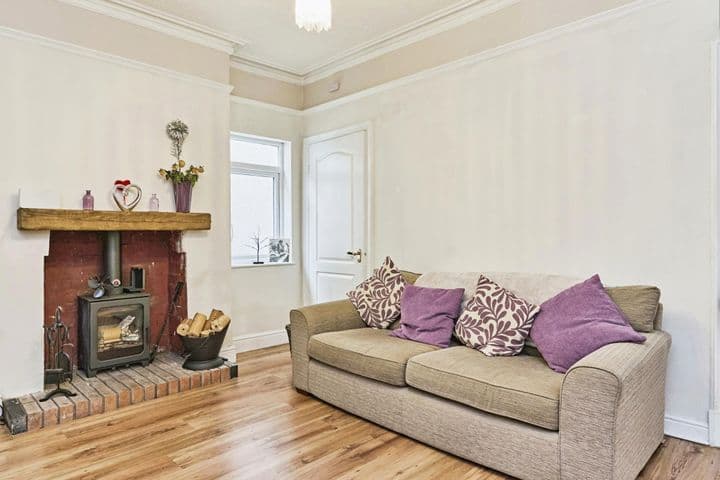 3 bedrooms house for sale in Wednesbury, United Kingdom - Image 6