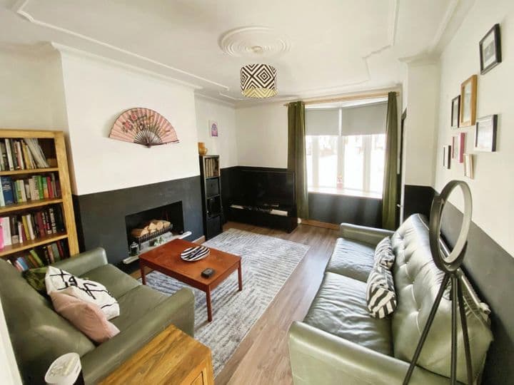 2 bedrooms house for sale in Sheffield, United Kingdom - Image 3