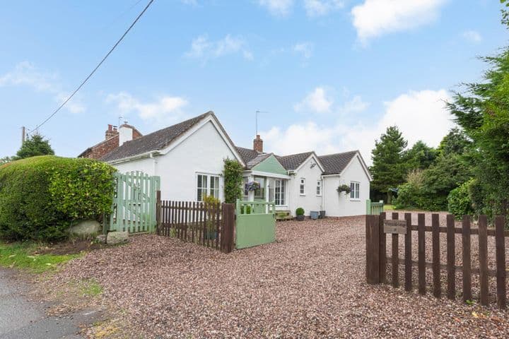 3 bedrooms house for sale in Shifnal, United Kingdom - Image 2