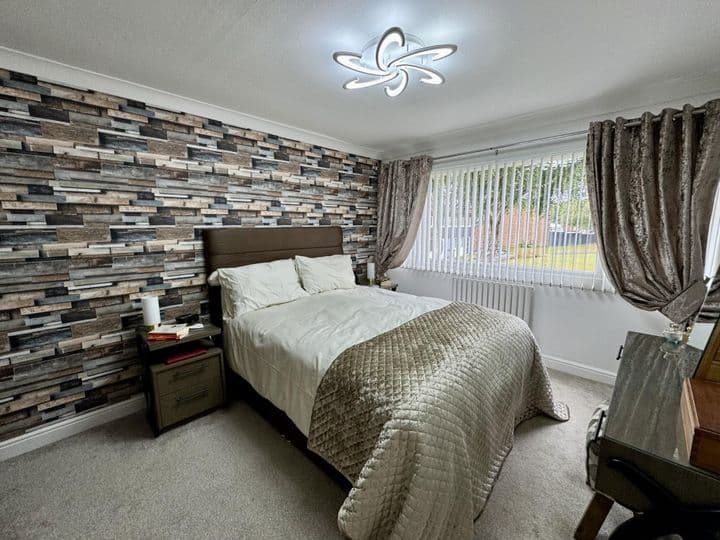 3 bedrooms house for sale in Solihull, United Kingdom - Image 10