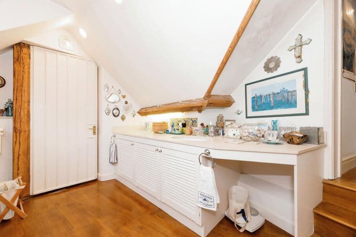 2 bedrooms house for sale in Kingston Upon Thames, United Kingdom - Image 4