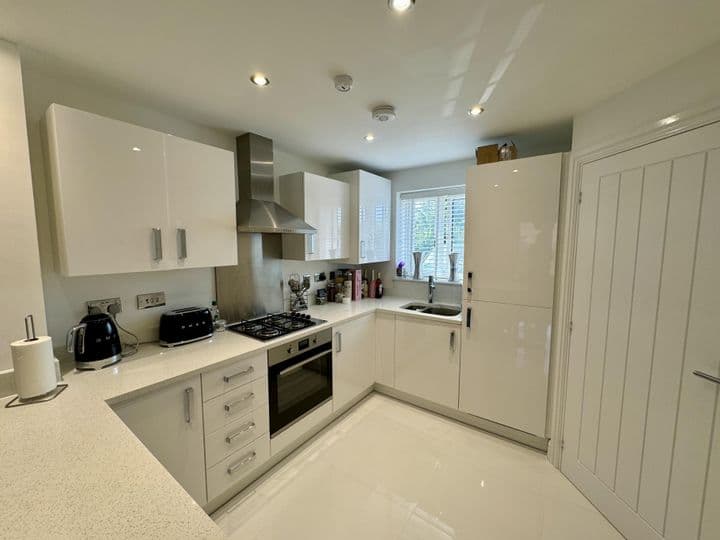 3 bedrooms house for sale in Solihull, United Kingdom - Image 4