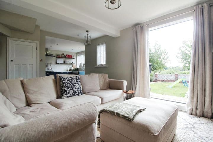 3 bedrooms house for sale in Wakefield, United Kingdom - Image 9