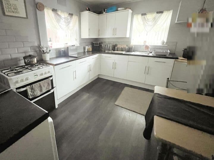 3 bedrooms house for sale in Stoke-On-Trent, United Kingdom - Image 4