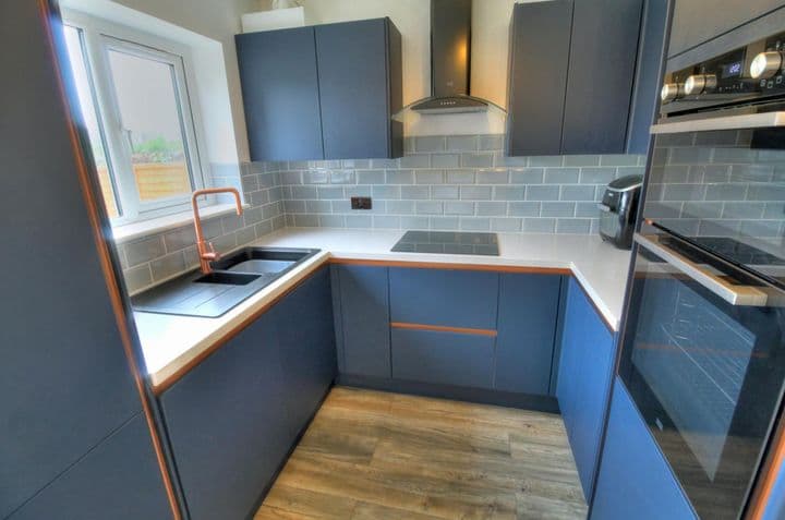 3 bedrooms house for sale in Kidderminster, United Kingdom - Image 5