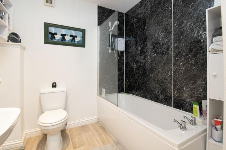 2 bedrooms apartment for sale in Montrose, United Kingdom - Image 10