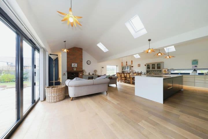 4 bedrooms house for sale in Kidderminster, United Kingdom - Image 6