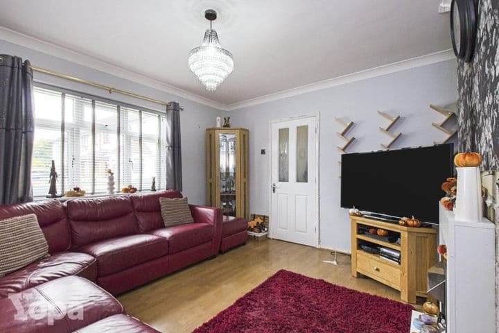 3 bedrooms house for sale in Wellingborough, United Kingdom - Image 4