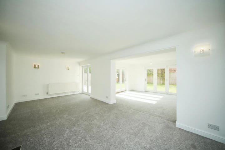 4 bedrooms house for sale in Taunton, United Kingdom - Image 4